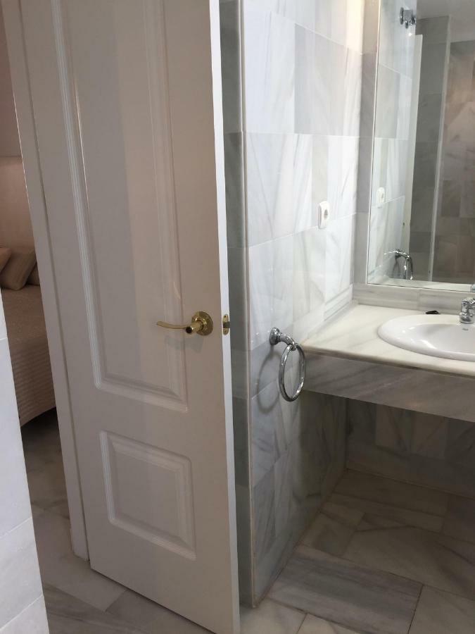 Beautiful 2 Bedroom Apartment @ Puerto Banus! Marbella Dış mekan fotoğraf
