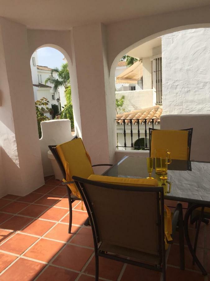 Beautiful 2 Bedroom Apartment @ Puerto Banus! Marbella Dış mekan fotoğraf