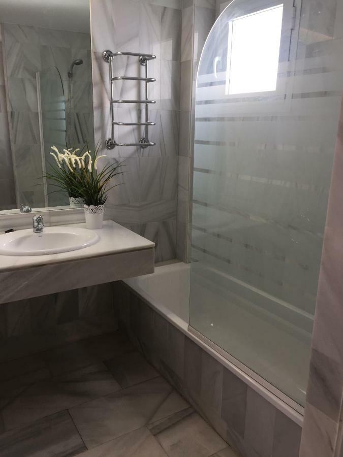 Beautiful 2 Bedroom Apartment @ Puerto Banus! Marbella Dış mekan fotoğraf